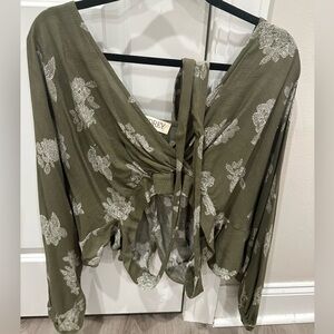 Audrey boutique green tie blouse size small